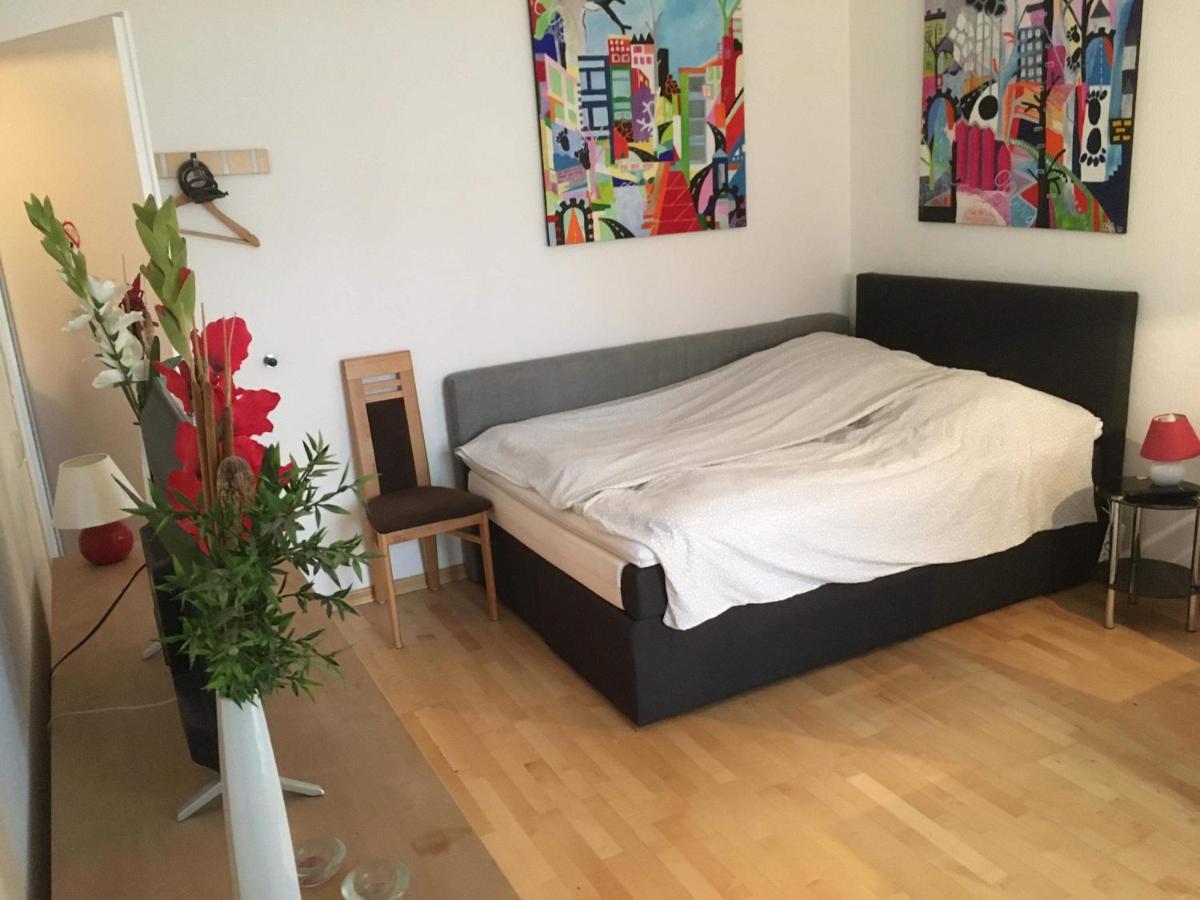 1-Zimmer-Apartment Mitten Im Friedrichshain Berlin Exterior foto